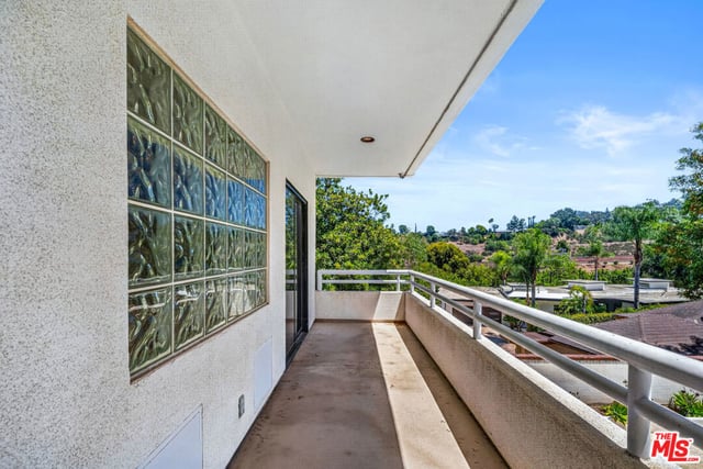 15656 Crownridge Place, Sherman Oaks, CA 91403 — photo 68 of 71