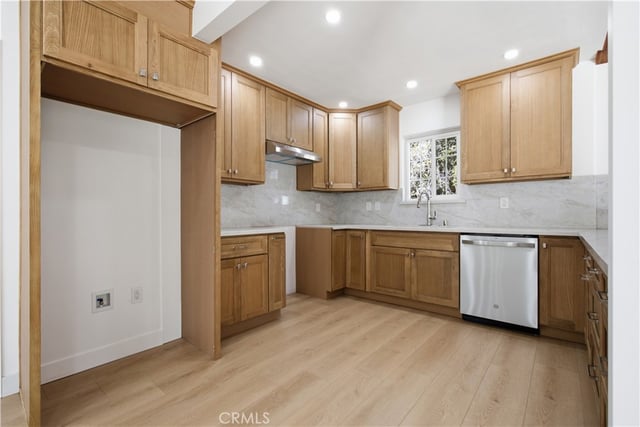 11215 Lull, Los Angeles, CA 91352 — photo 10 of 43