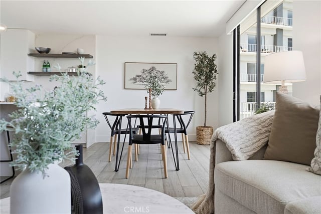 100 S Doheny 707, Los Angeles, CA 90048 — photo 12 of 54