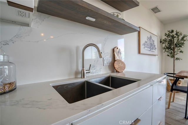 100 S Doheny 707, Los Angeles, CA 90048 — photo 27 of 54