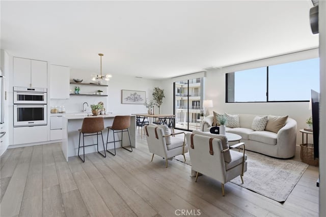 100 S Doheny 707, Los Angeles, CA 90048 — photo 3 of 54