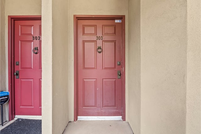 4301 Fulton Avenue 303, Sherman Oaks, CA 91423 — photo 4 of 56