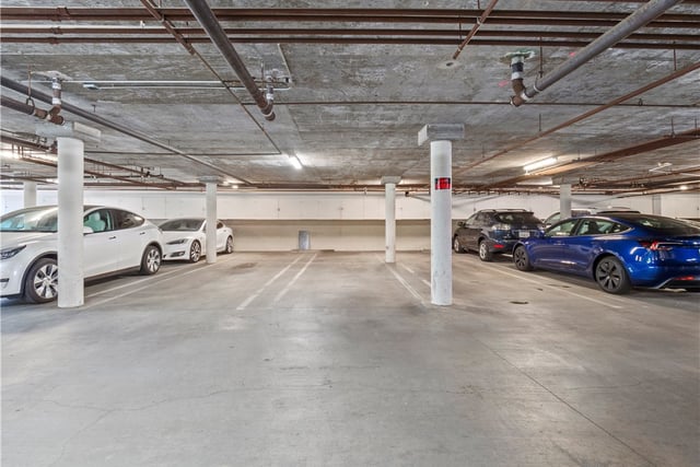 4301 Fulton Avenue 303, Sherman Oaks, CA 91423 — photo 40 of 56