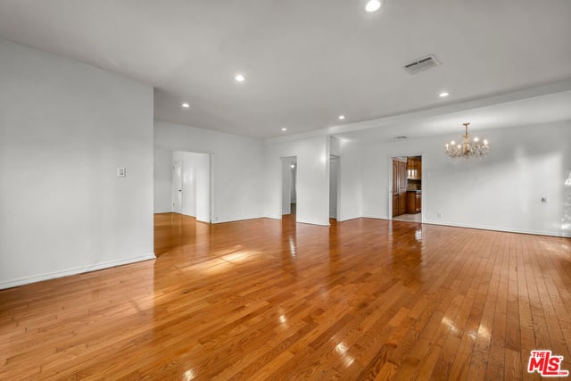 922 S Bundy Drive, Los Angeles, CA 90049 — photo 5 of 35