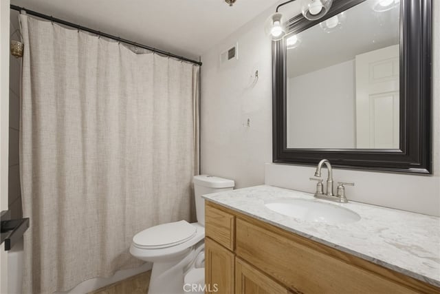 726 Elm Avenue 403, Long Beach, CA 90813 — photo 15 of 35