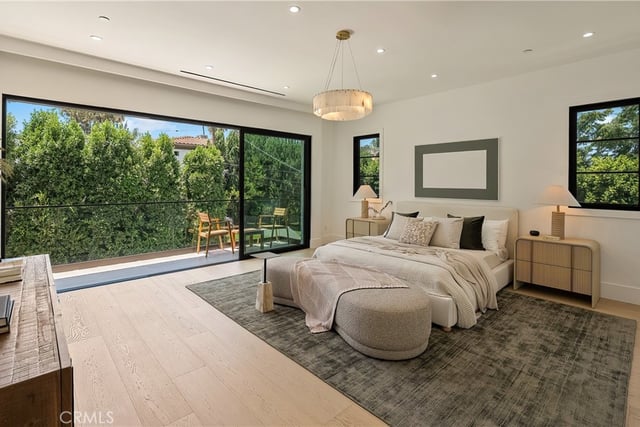 4517 Longridge Avenue, Sherman Oaks, CA 91423 — photo 25 of 48