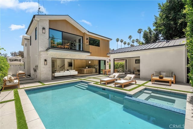 4517 Longridge Avenue, Sherman Oaks, CA 91423 — photo 5 of 48
