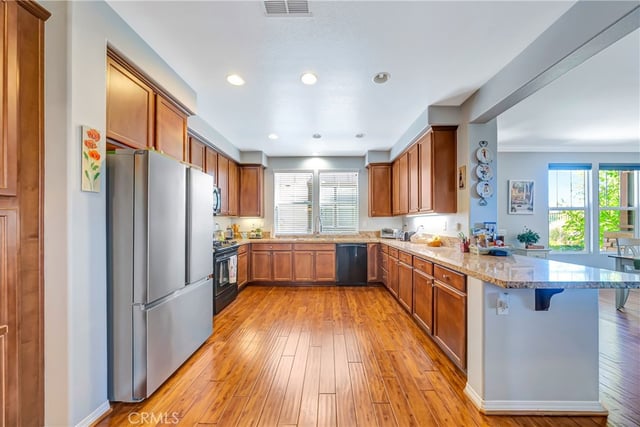 28606 Pietro, Valencia, CA 91354 — photo 13 of 64