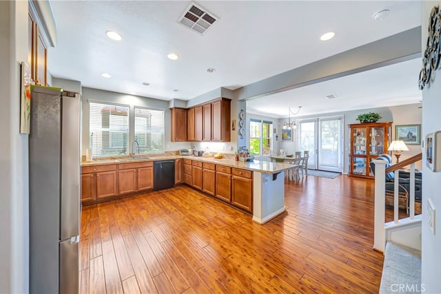 28606 Pietro, Valencia, CA 91354 — photo 14 of 64