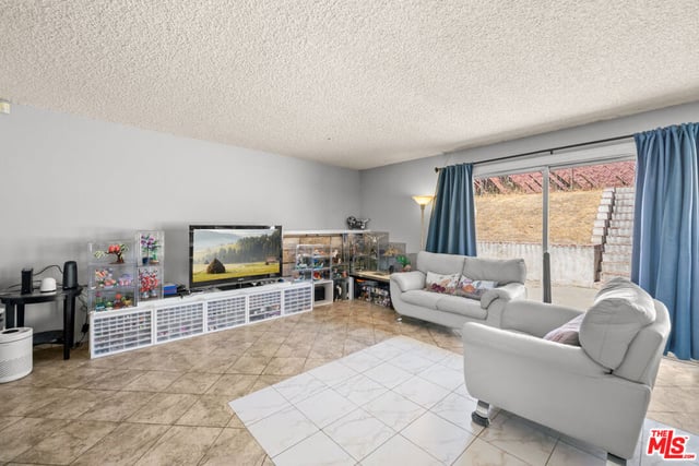 12471 Tibbetts Street, Sylmar, CA 91342 — photo 11 of 44