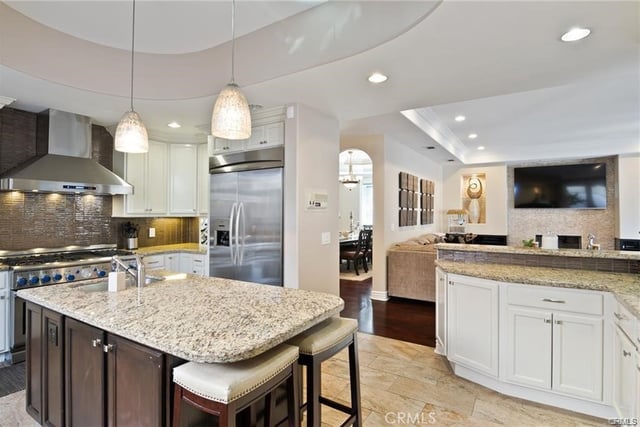 15102 Greenleaf, Los Angeles, CA 91403 — photo 9 of 10
