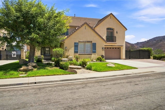424 Peter Place, Simi Valley, CA 93065 — photo 3 of 64