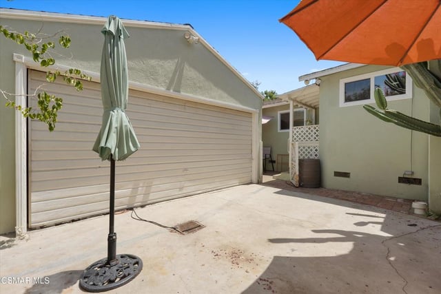 1130 N Maple Street, Burbank, CA 91505 — photo 40 of 60