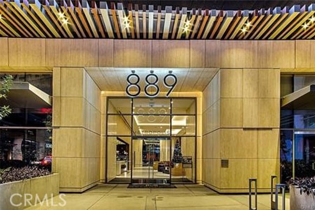 889 Francisco 3206, Los Angeles, CA 90017 — photo 4 of 16