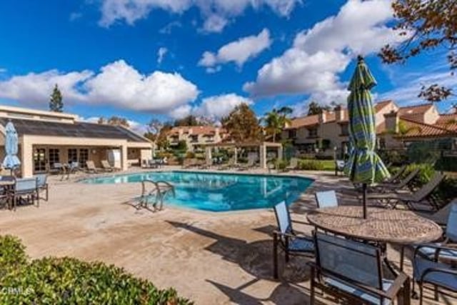 236 Country Club Drive B, Simi Valley, CA 93065 — photo 2 of 11