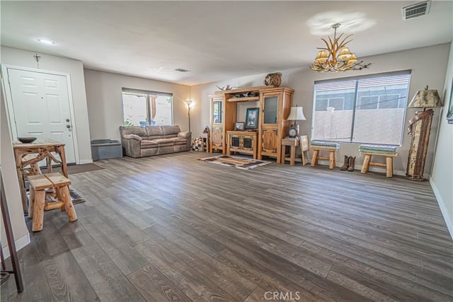 32628 Ridge Top Lane, Castaic, CA 91384 — photo 10 of 57