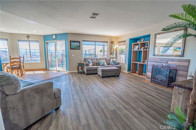32628 Ridge Top Lane, Castaic, CA 91384 — photo 14 of 57