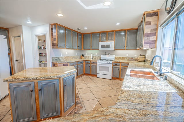 32628 Ridge Top Lane, Castaic, CA 91384 — photo 23 of 57
