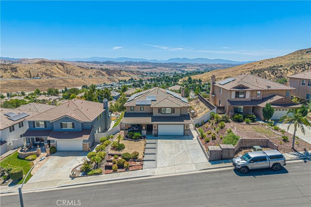 32628 Ridge Top Lane, Castaic, CA 91384 — photo 5 of 57