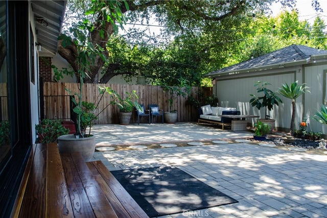 21209 Dumetz Road, Woodland Hills, CA 91364 — photo 38 of 64