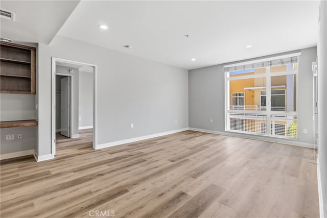 21301 Erwin Street 511, Woodland Hills, CA 91367 — photo 20 of 45