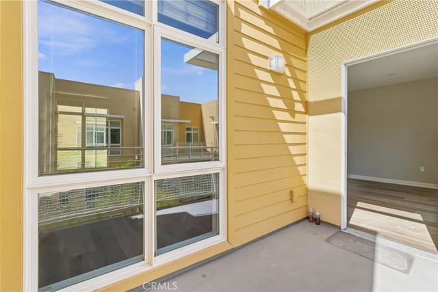 21301 Erwin Street 511, Woodland Hills, CA 91367 — photo 35 of 45