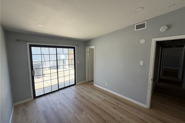 1047 W Avenue H6, Lancaster, CA 93534 — photo 11 of 24