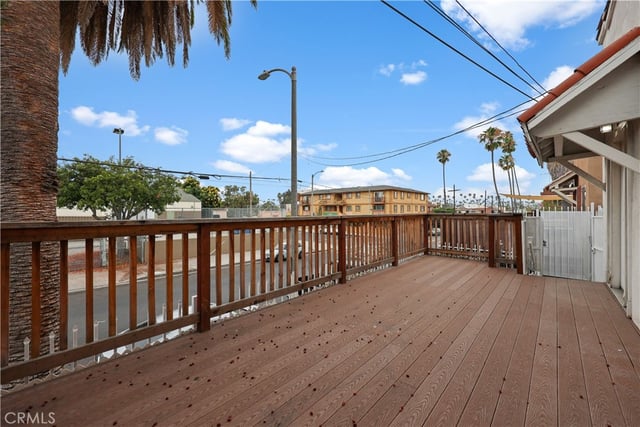2989 W 12th Street, Los Angeles, CA 90006 — photo 2 of 15