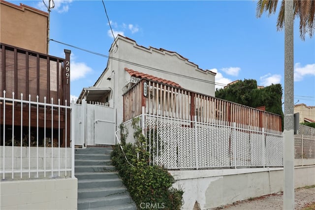 2989 W 12th Street, Los Angeles, CA 90006 — photo 5 of 15