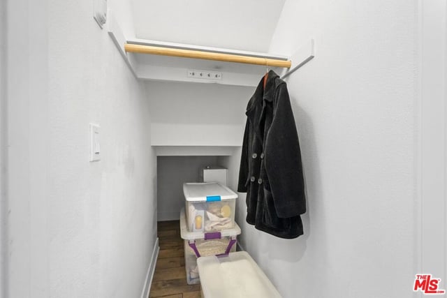 2974 Ripple Place 202, Los Angeles, CA 90039 — photo 18 of 32