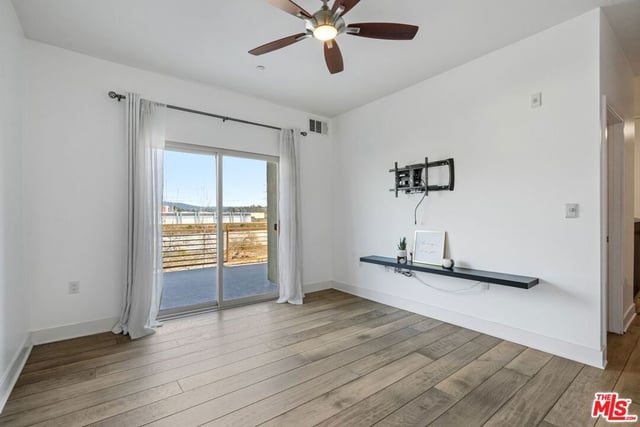 2974 Ripple Place 202, Los Angeles, CA 90039 — photo 19 of 32