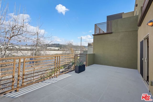 2974 Ripple Place 202, Los Angeles, CA 90039 — photo 24 of 32