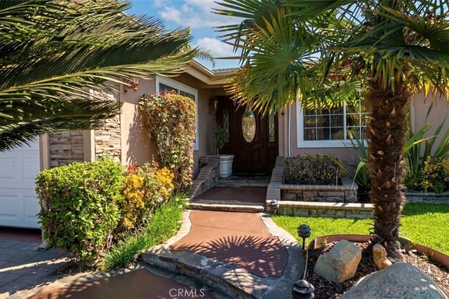 4602 El Reposo Drive, Los Angeles, CA 90065 — photo 12 of 40