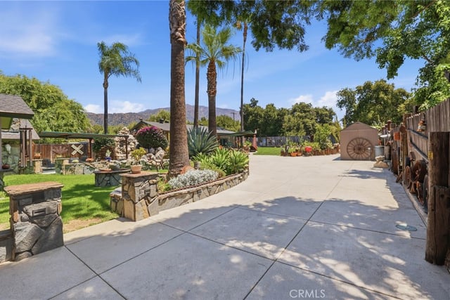 310 S Mountain Avenue, Monrovia, CA 91016 — photo 39 of 42