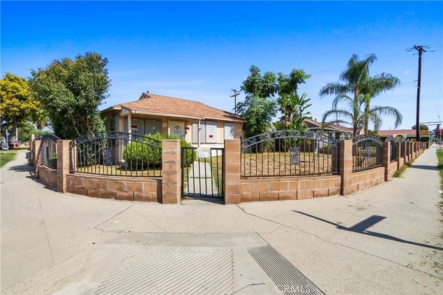 11439 Rosecrans, Norwalk, CA 90650 — photo 2 of 15