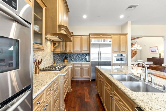3927 W Hemlock Street, Oxnard, CA 93035 — photo 14 of 45