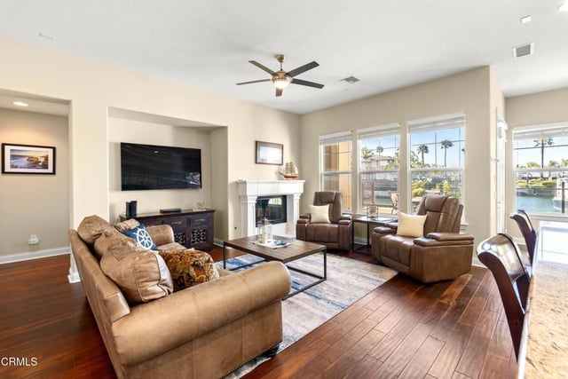 3927 W Hemlock Street, Oxnard, CA 93035 — photo 15 of 45