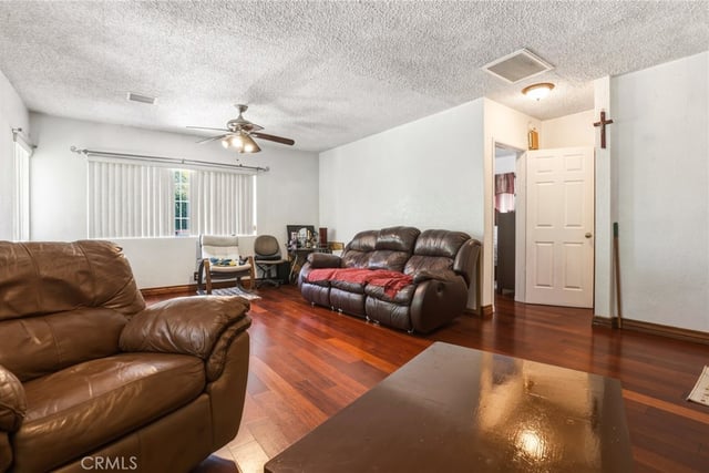 5654 Stansbury, Sherman Oaks, CA 91401 — photo 4 of 45