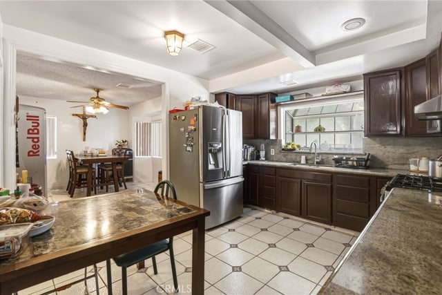 5654 Stansbury, Sherman Oaks, CA 91401 — photo 8 of 45