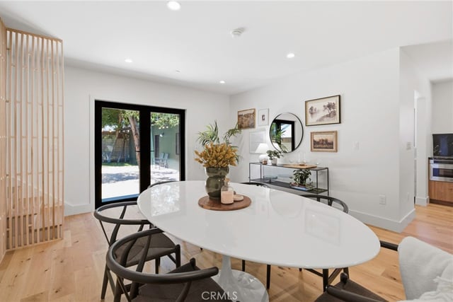 11911 Hartsook, Valley Village, CA 91607 — photo 24 of 68