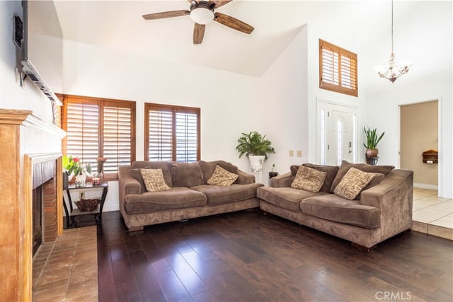 37422 cambridge Lane, Palmdale, CA 93550 — photo 4 of 31