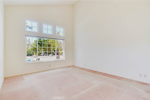 1005 Shoal Creek Court, Simi Valley, CA 93065 — photo 12 of 43