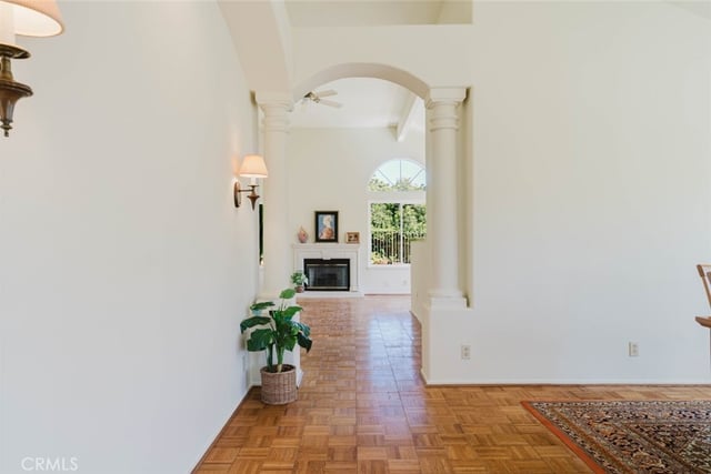 1005 Shoal Creek Court, Simi Valley, CA 93065 — photo 5 of 43