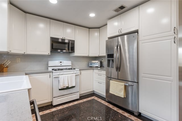 2760 Gramercy E, Torrance, CA 90501 — photo 12 of 30