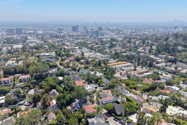 6002 Graciosa, Los Angeles, CA 90068 — photo 14 of 51