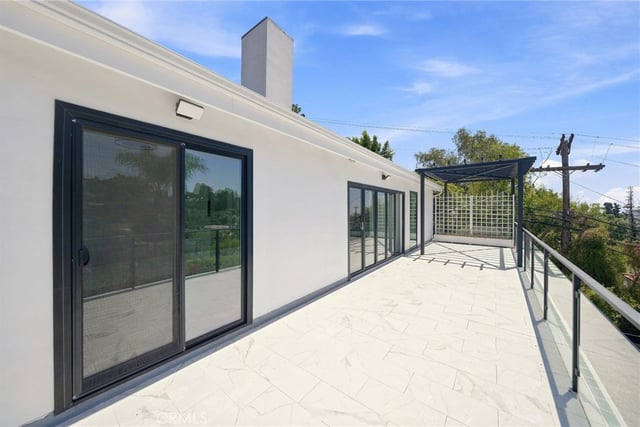 6002 Graciosa, Los Angeles, CA 90068 — photo 23 of 51