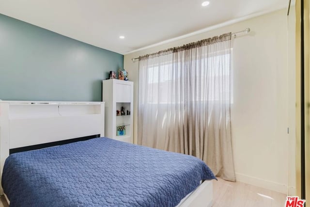 9659 Via Torino 149, Burbank, CA 91504 — photo 15 of 25