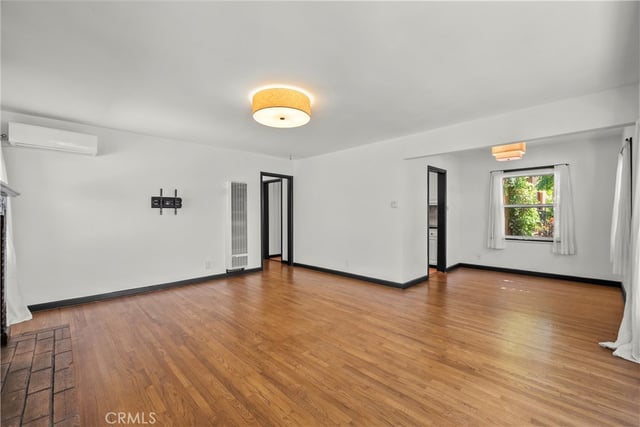 3707 Valleybrink 3707-3709, Los Angeles, CA 90039 — photo 12 of 44