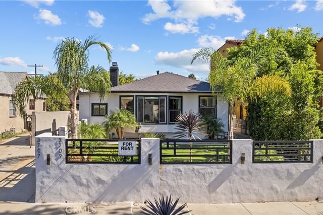 3707 Valleybrink 3707-3709, Los Angeles, CA 90039 — photo 2 of 44