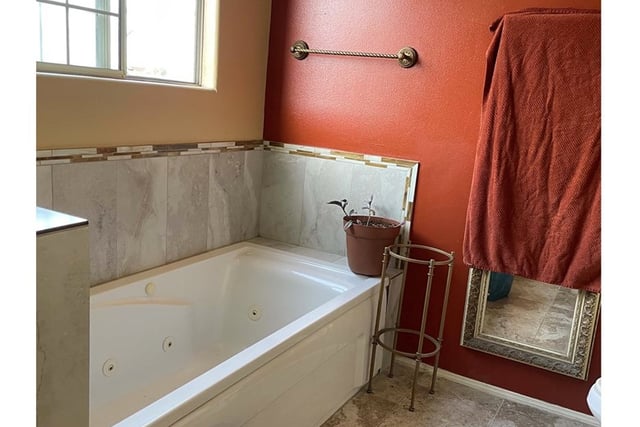10626 Valley Spring, Los Angeles, CA 91602 — photo 10 of 11